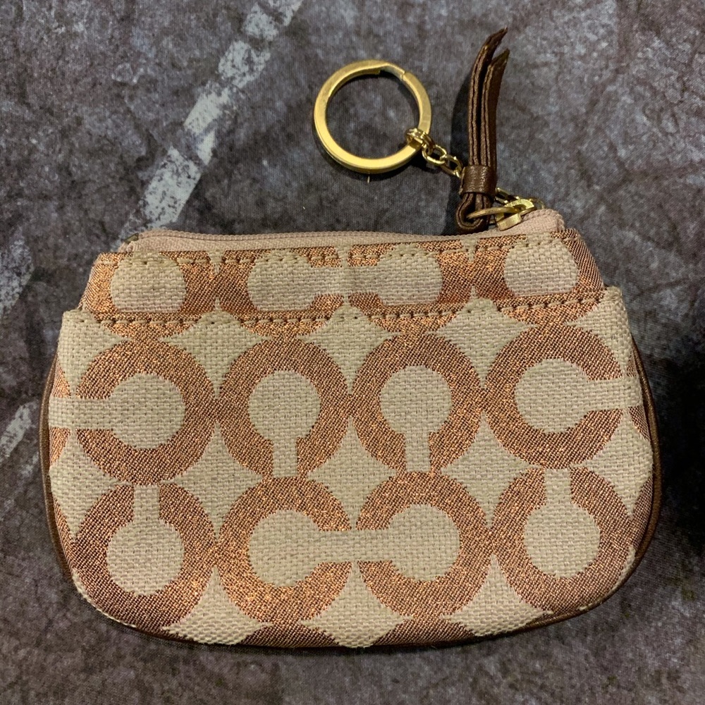 Coach ID wallet